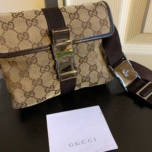 Gucci Buckle Waist bag GG Canvas Small